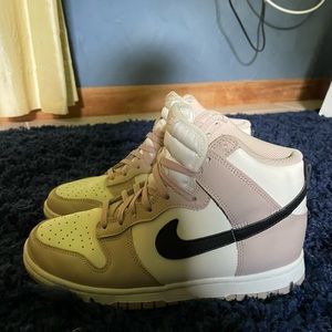 Nike Jordan Dunk High Fossil Stone